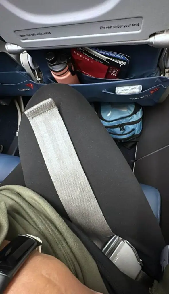 seatbelt airplane seated